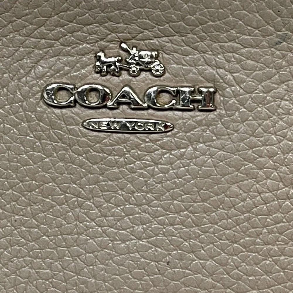 Coach Leather Wristlet Wallet Tan E1777-54052 - Picture 3 of 10